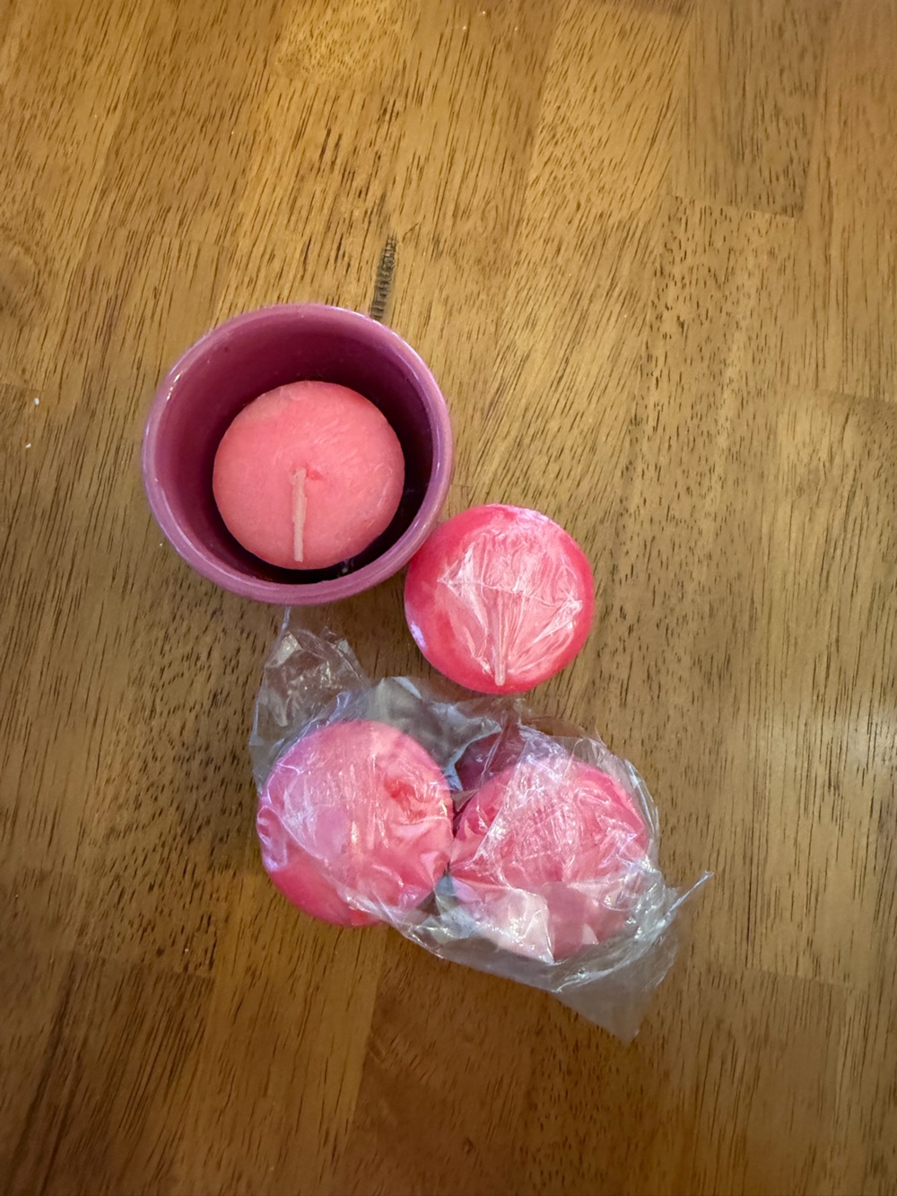 Yankee Candle First Kiss Summer Love Pink 4 pack of 1.75 oz Votives and Candle h - Picture 10 of 10